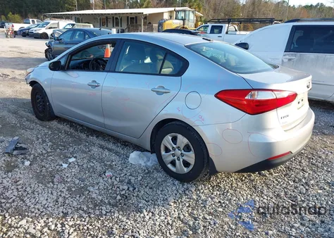 2016 Kia Forte Lx z USA, uszkodzony, nr VIN KNAFK4A64G5612954